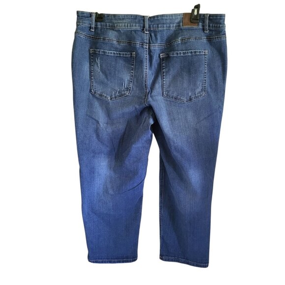 Maurices Mid Rise Jeans Women's Plus Size 22W Distressed Floral Patch Cropped - Picture 2 of 9